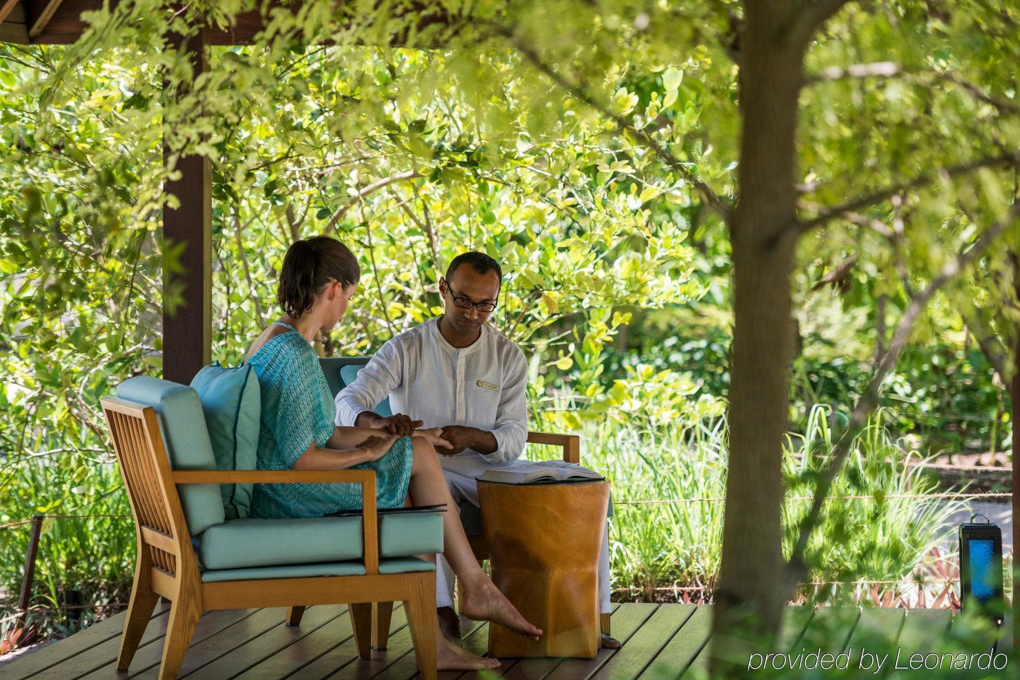 Four Seasons Resort Maldives At Landaa Giraavaru Milaidhoo Esterno foto